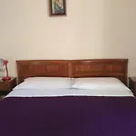 Bandoni Hotel *