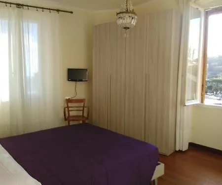 Bandoni Ξενοδοχείο *