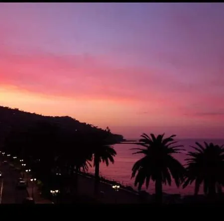 Bandoni Hotel *